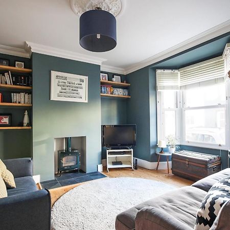 Tranquil 2 Bedroom Home In Totterdown ブリストル エクステリア 写真