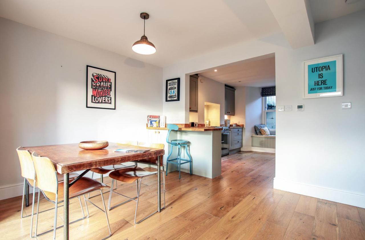 Tranquil 2 Bedroom Home In Totterdown ブリストル エクステリア 写真
