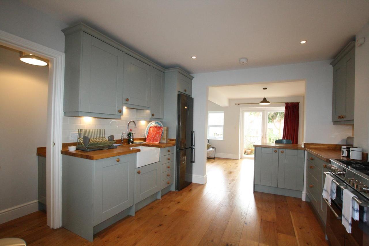 Tranquil 2 Bedroom Home In Totterdown ブリストル エクステリア 写真